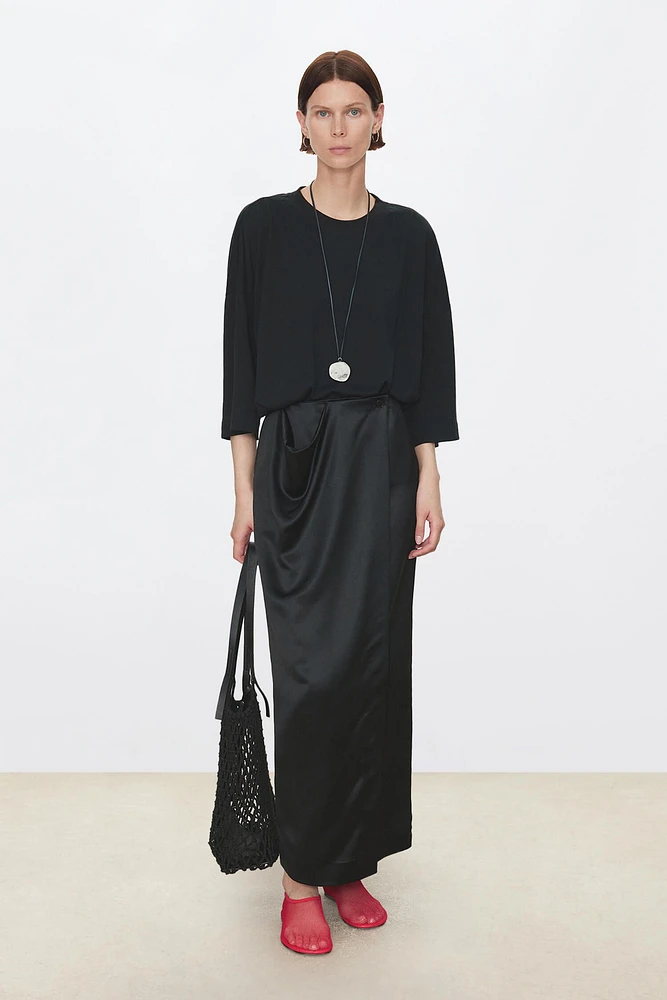 Minimal Pleated Pocket Wrap Skirt