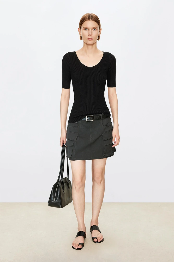 Silk Cotton Yarn UV Neck Mid-Sleeve Top