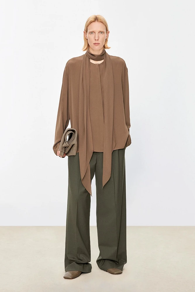 Silk Detachable Scarf Blouse