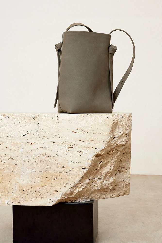British Versatile Nubuck Leather Bucket Bag