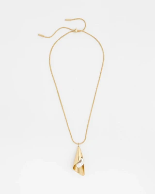 Adjustable Pearl Pendant Necklace