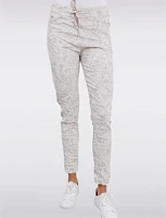 Chic Paisley Print Crinkled Stretch Slim Fit Drawstring Waist Pants by Froccella