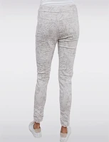 Chic Paisley Print Crinkled Stretch Slim Fit Drawstring Waist Pants by Froccella