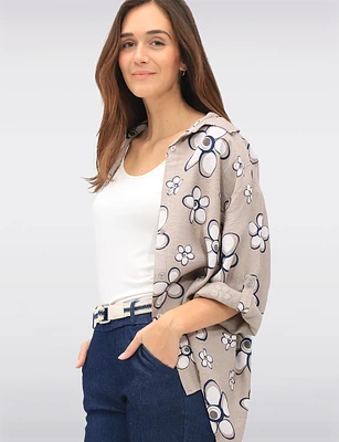 Bold Floral Button-Up Collared High-Low Design 3/4 Sleeves Shirt by Froccella