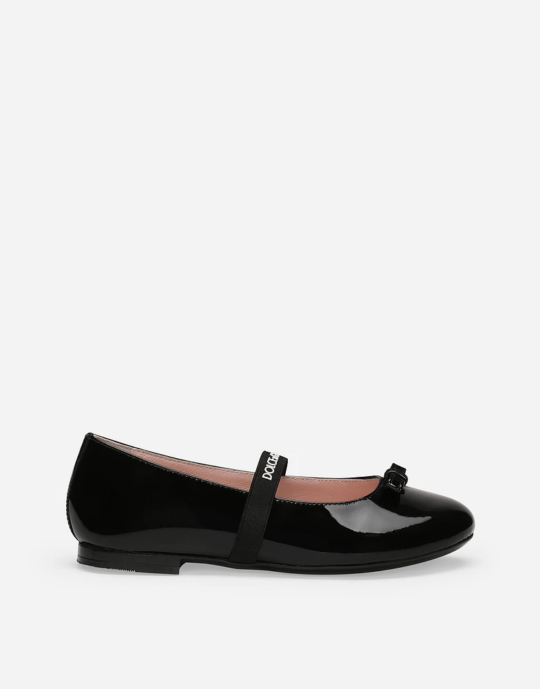 Patent leather ballet flats with elastic