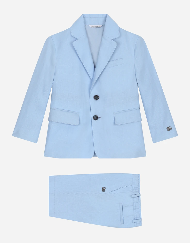 Linen single-breasted suit