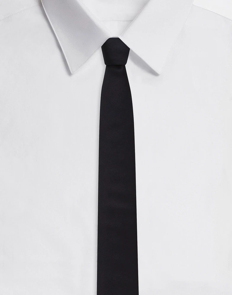 Silk tie with DG logo