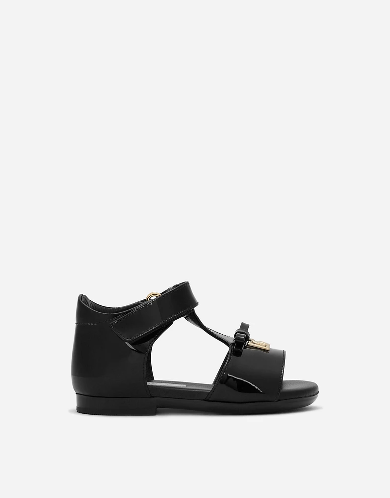 Patent leather first steps sandals with metal DG logo