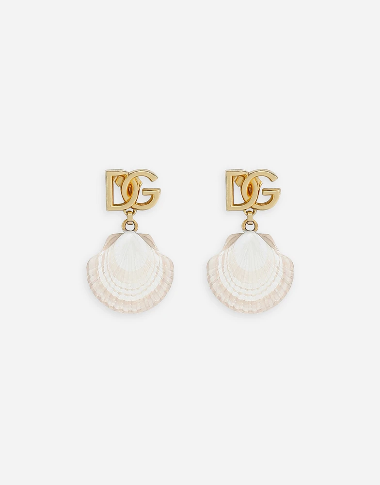Earrings with DG logo and shell