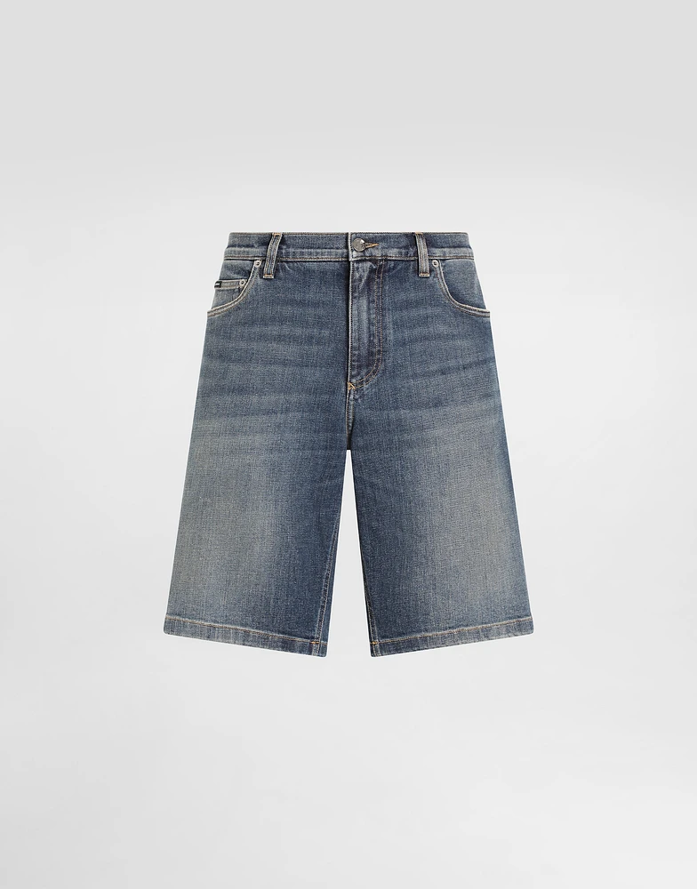 Light blue wash stretch denim shorts