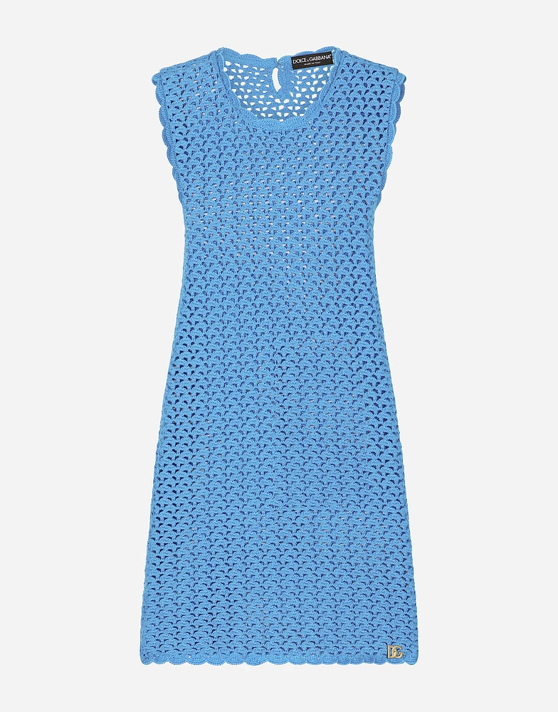 Short sleeveless crochet dress