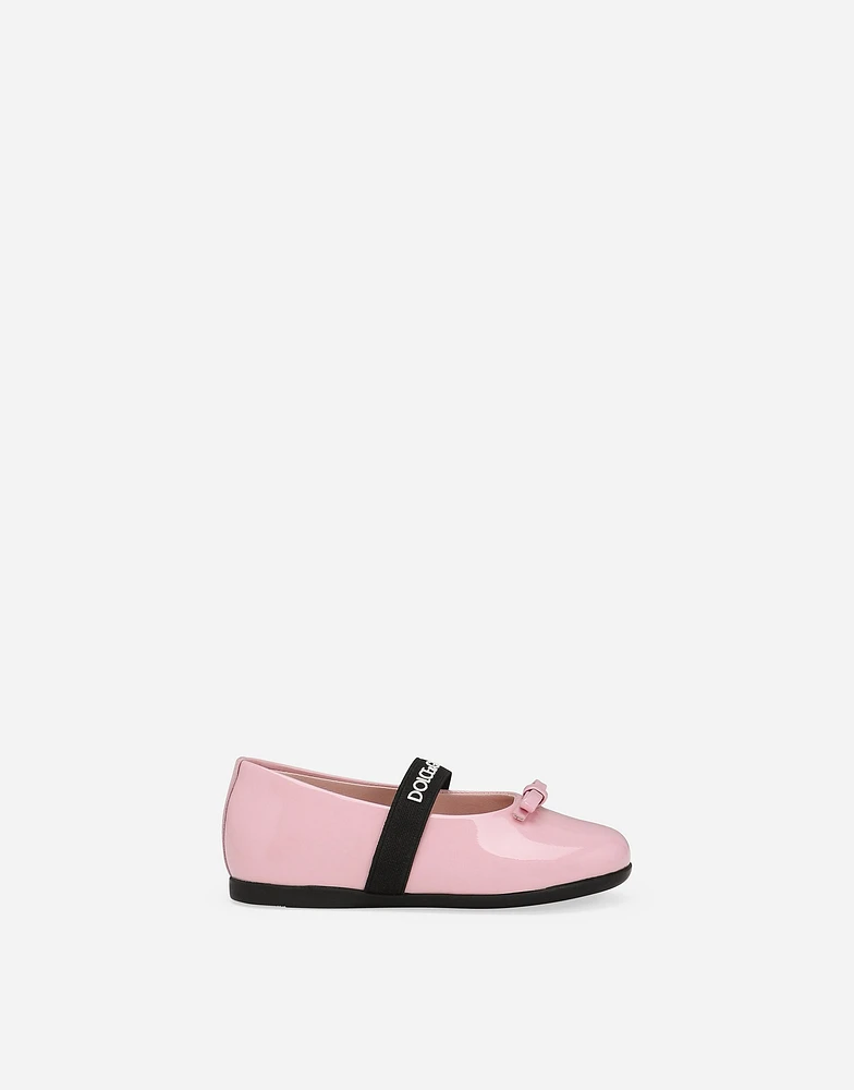 Patent leather ballet flats with bow
