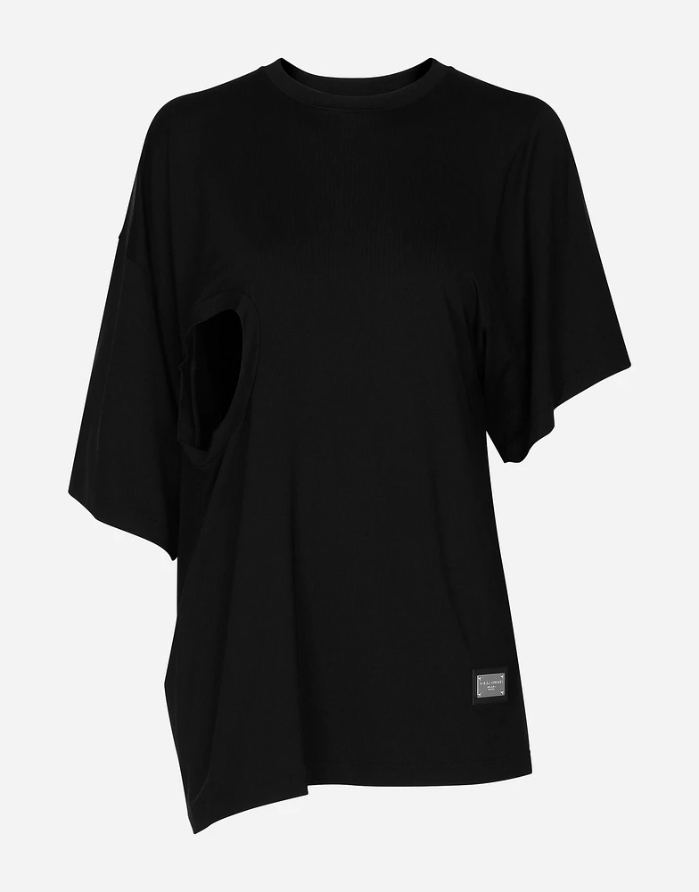 Asymmetrical top with cut-out