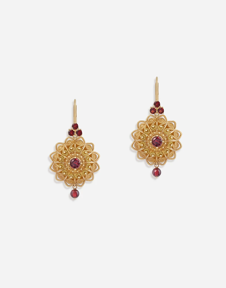 Filigree Earrings 18-carat yellow gold and rhodolite garnets