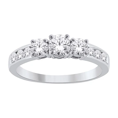 Engagement ring with 3 stones - 10K white gold & diamonds half carat. Color: white | Doucet Latendresse