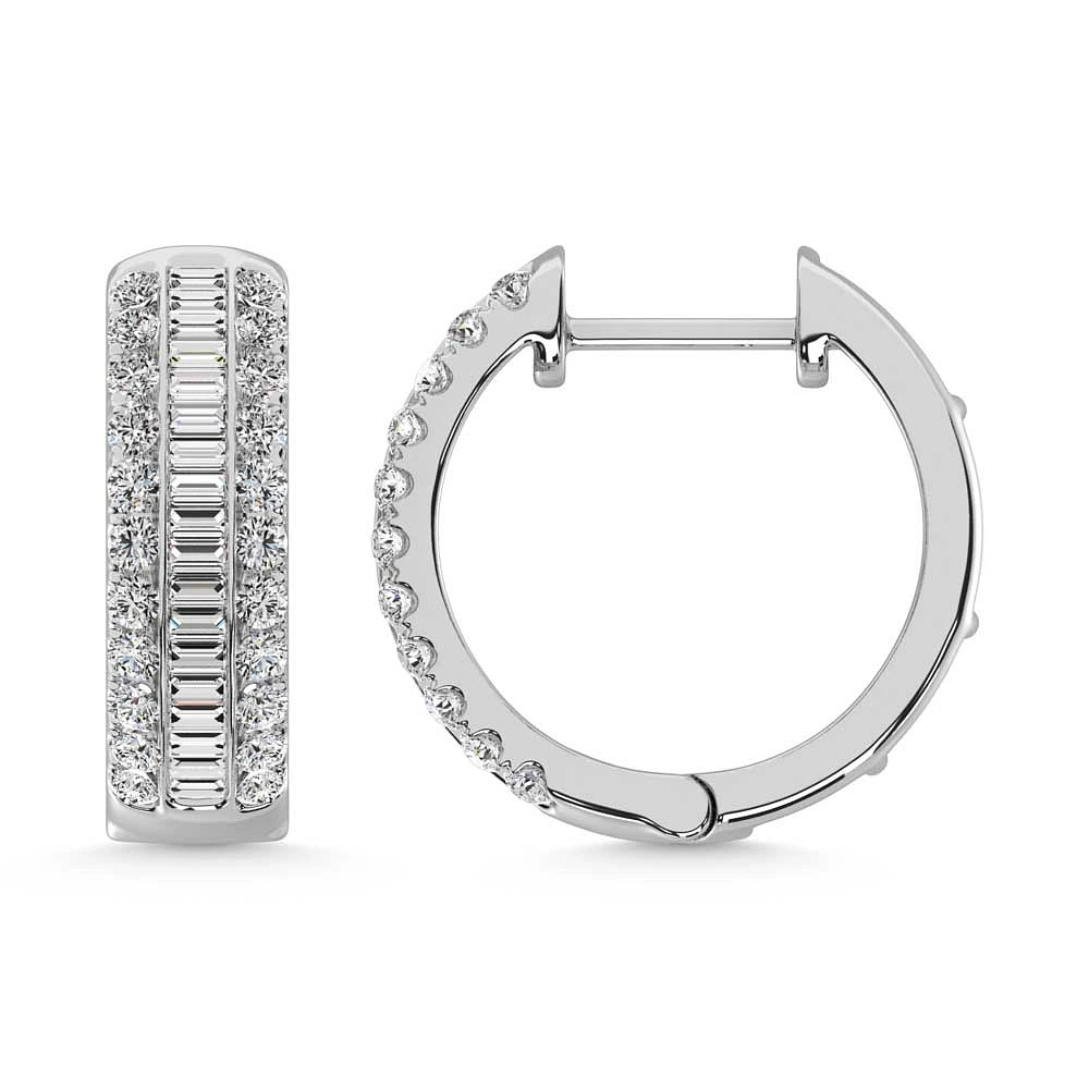 Boucles d'Oreilles huggies Femme Diamants cultivés en Laboratoire taille ronde et baguette en or blanc 10k& diamants | Doucet Latendresse