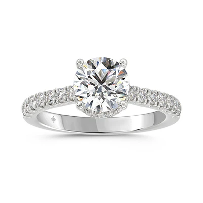 Bague de Fiançailles en Or Blanc 14K avec Diamant de Laboratoire Rond et Anneau Pavé. Color: blanc | Doucet Latendresse