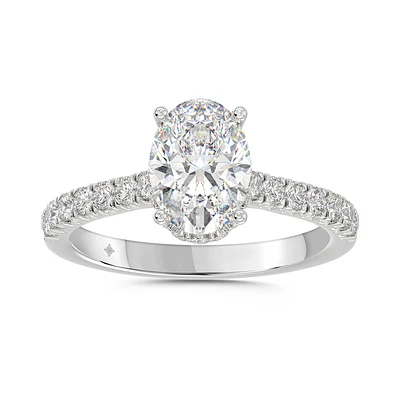 Bague de Fiançailles en Or Blanc 14K avec Diamant de Laboratoire Ovale et Anneau Pavé. Color: blanc | Doucet Latendresse