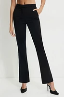 Pantalon à taille mi-haute et jambe semi-évasée
