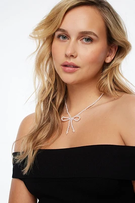 Collier à perles en forme de boucle
