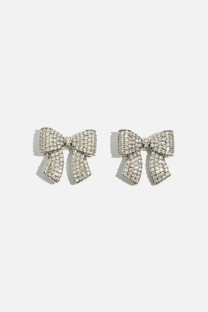 Rivets en forme de boucle en pierres à micropavé