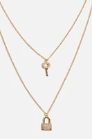 Collier à pavé avec pendentif de serrure et de clé