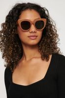 LE SPECS | Lunettes de soleil « œil de chat » Air Heart