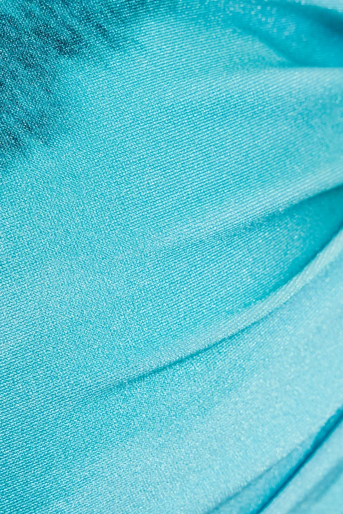Haut de bikini bandeau à perles entaille