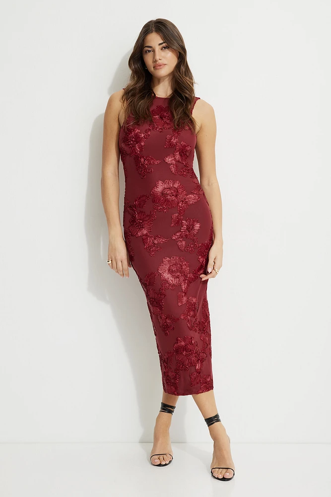 Robe maxi fleurie et brodée