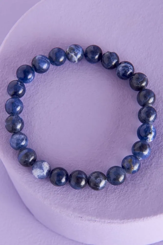 Discover the Shiny Sodalite Bracelet for Clarity and Intuition