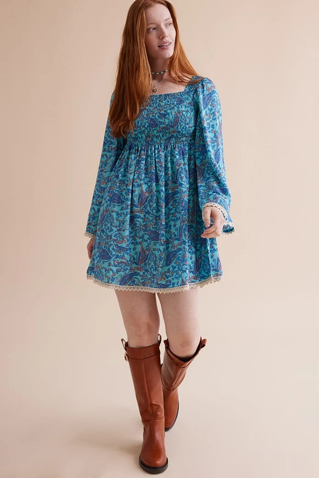 Earth Bound Trading Boho Chic Cobalt Paisley Lace Midi Dress - Shop the Look! at Hamilton Place in Chattanooga, TN Earth Bound Trading Boho Chic Cobalt Paisley Lace Midi Dress - Shop the Look! at Hamilton Place in Chattanooga, TN