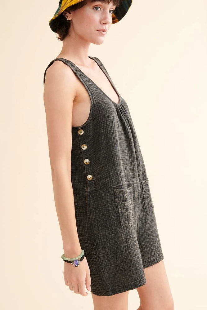 Black Gauze Pocket Tank Romper - Effortless Style for Free Spirits