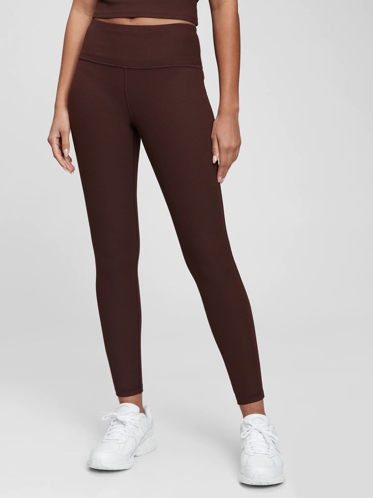 Gap GapFit High Rise Crop Leggings in 
