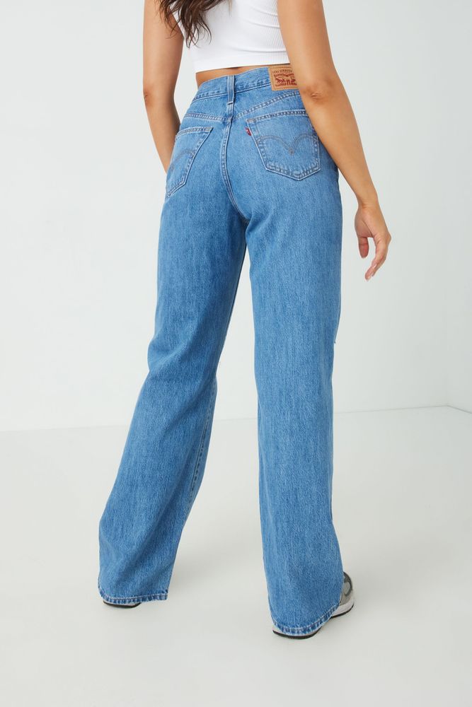 Jean LEVI’S droit déchiré à taille haute