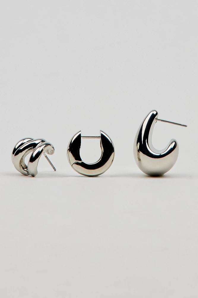 Ensemble de 3 paires de boucles d’oreilles abstraites