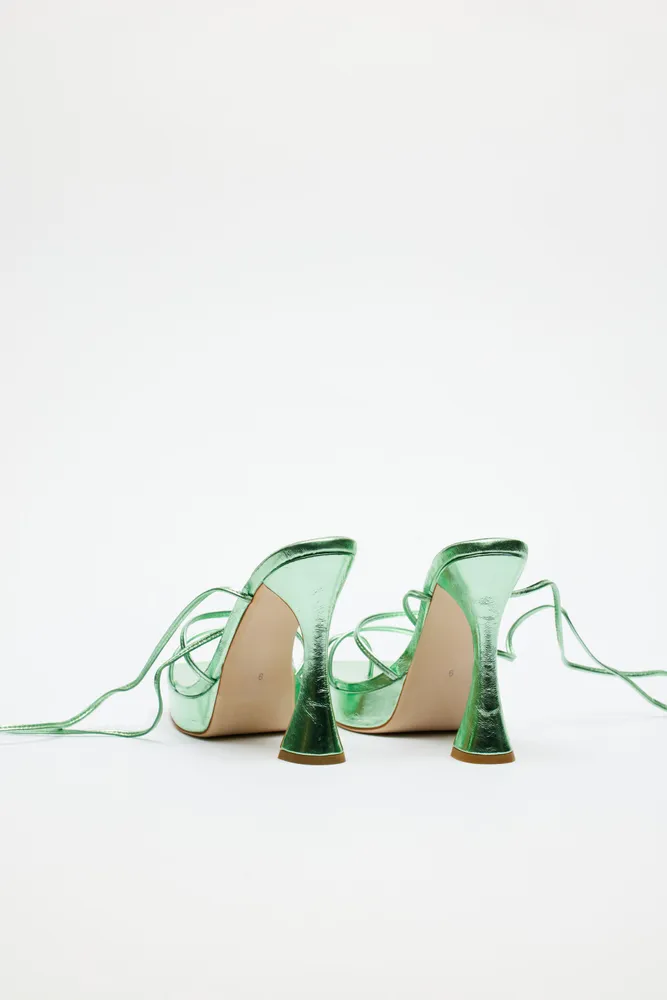 JEFFREY CAMPBELL