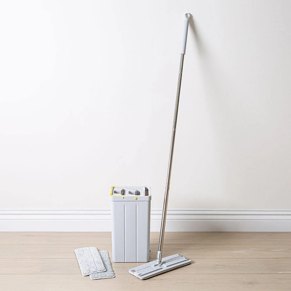 KSP Quickdry Flat Mop & Bucket (Plus 3 Bonus Pads)