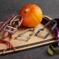 Victorinox Rex Swivel Y-Peeler (Blueberry)