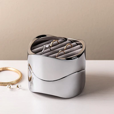 Umbra Wavy Layered Jewellery Organizer 4 x 4 x 3.25" (Chrome)