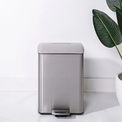 KSP Sleek Rectangular Step Garbage Can (20 L)