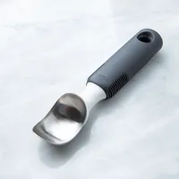 OXO Good Grips Ice Cream Scoop (Black)