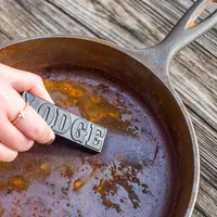 Lodge Rusty Cast Iron Rust Eraser 3.5" (Black)