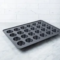Wilton Perfect Results Non-Stick Mega Muffin Pan (Grey)