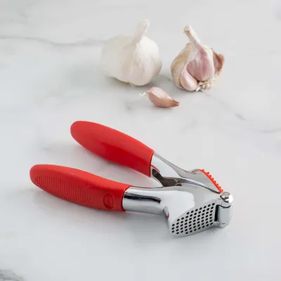 Trudeau Maison Comfort Grip 7" Garlic Press (Red)