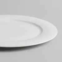 A La Carte 'Diamond' Porcelain Dinner Plate (White)