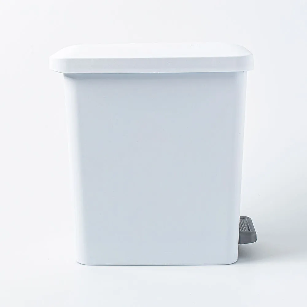 Sterilite Stepon Garbage Can (White)