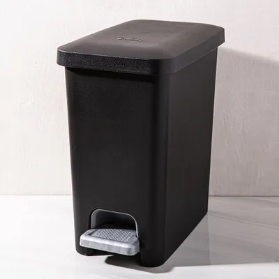 Sterilite Stepon Garbage Can (Black)