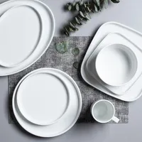 A La Carte 'Bergen' Porcelain Dinner Plate (White)