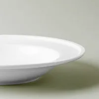 A La Carte 'Bergen' Porcelain Soup and Pasta Plate (White)