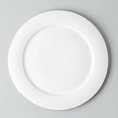 A La Carte 'Diamond Platinum' Porcelain Dinner Plate (White)